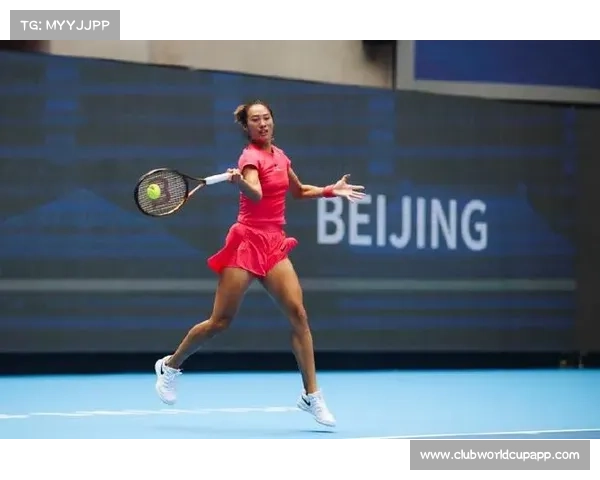 郑钦文伤愈回归中网赛场 训练镜头频现彰显主场超高人气